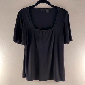 Tahari black top